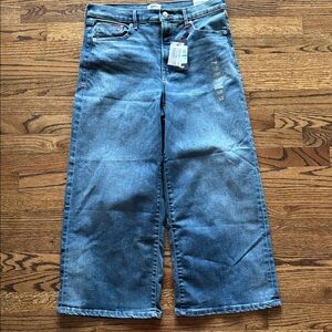 Tommy Hilfiger Crop Wide Leg Jeans. NWT